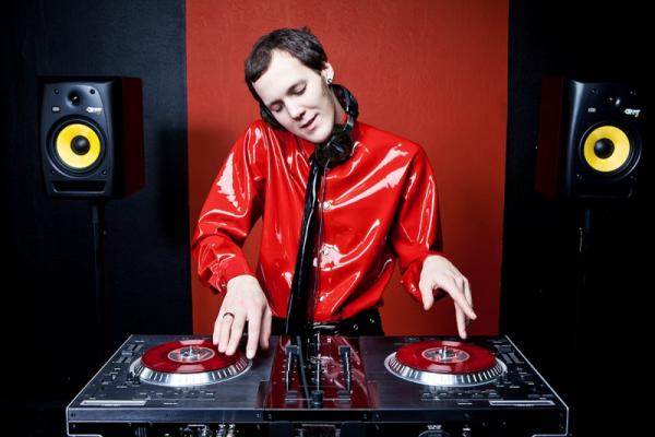 Ведущий Тамада Dj.    Саксофонист Антикризис — фото 5